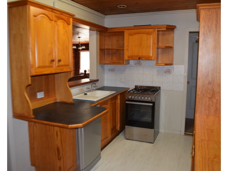 12 Porter Street, Parkes NSW 2870