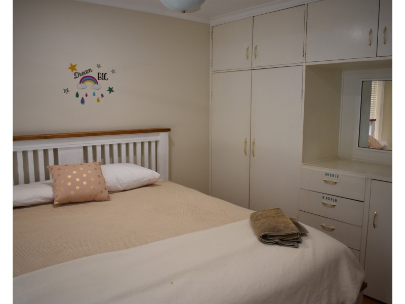 49 Barton Street, Parkes NSW 2870