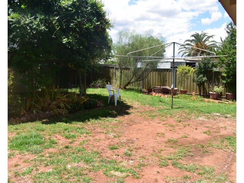21 Clarinda Street, Parkes NSW 2870