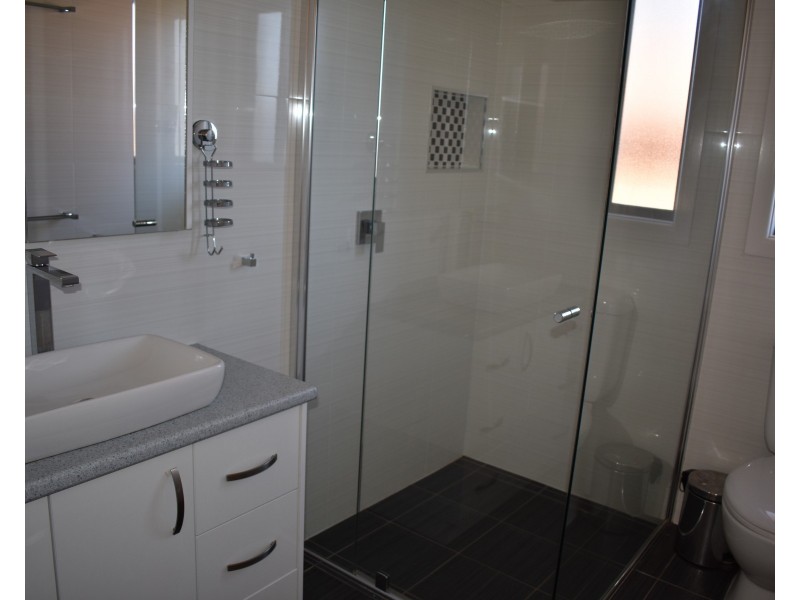 3 Thomas Street, Parkes NSW 2870