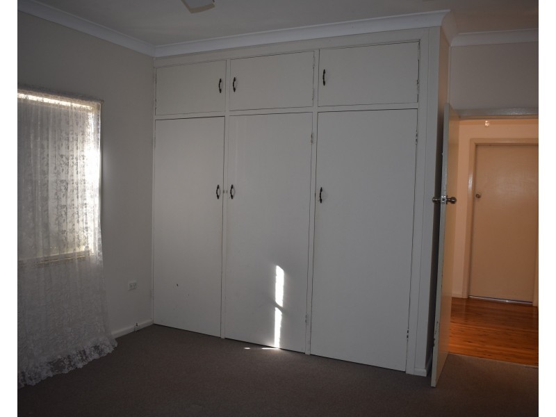 3 Thomas Street, Parkes NSW 2870