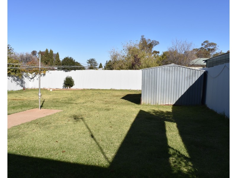 3 Thomas Street, Parkes NSW 2870