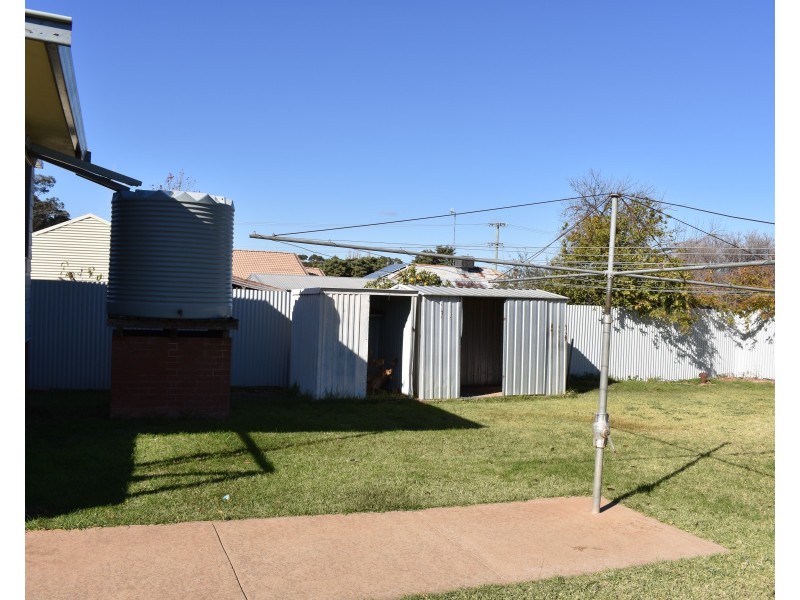 3 Thomas Street, Parkes NSW 2870