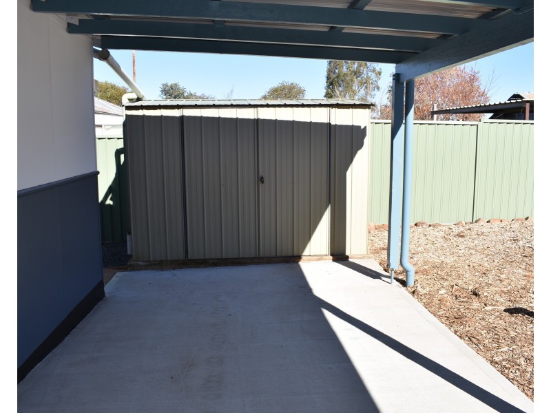 9 Carrington Street, Parkes NSW 2870