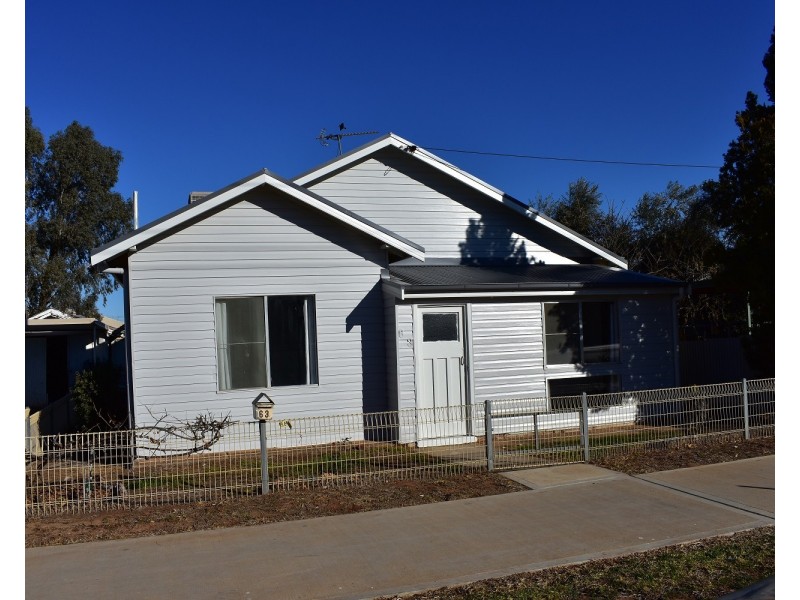 63 Bushman Street, Parkes NSW 2870