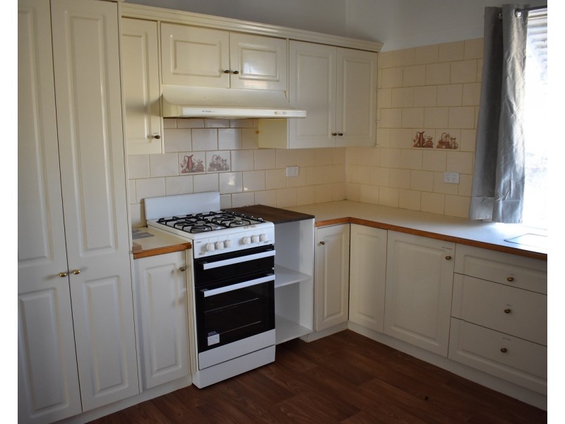 63 Bushman Street, Parkes NSW 2870