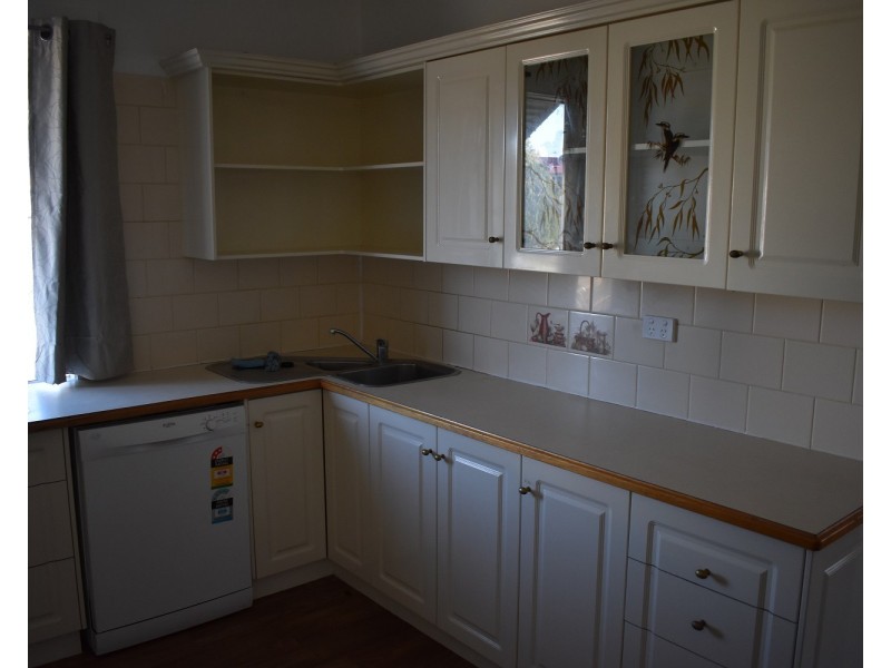 63 Bushman Street, Parkes NSW 2870