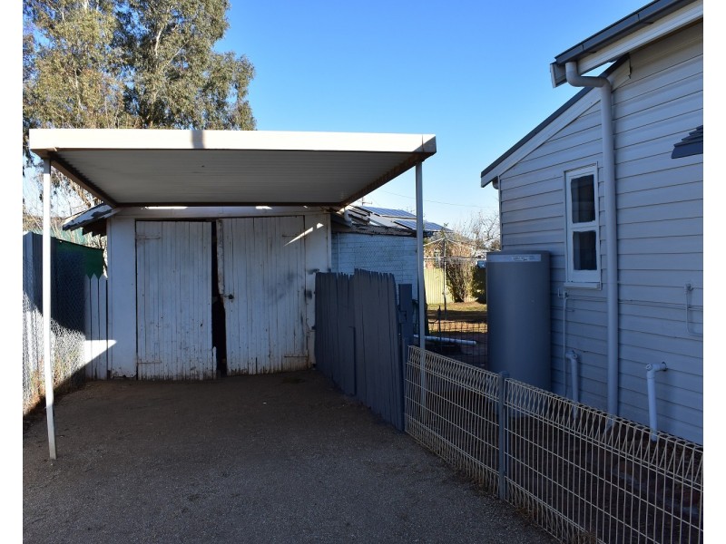 63 Bushman Street, Parkes NSW 2870