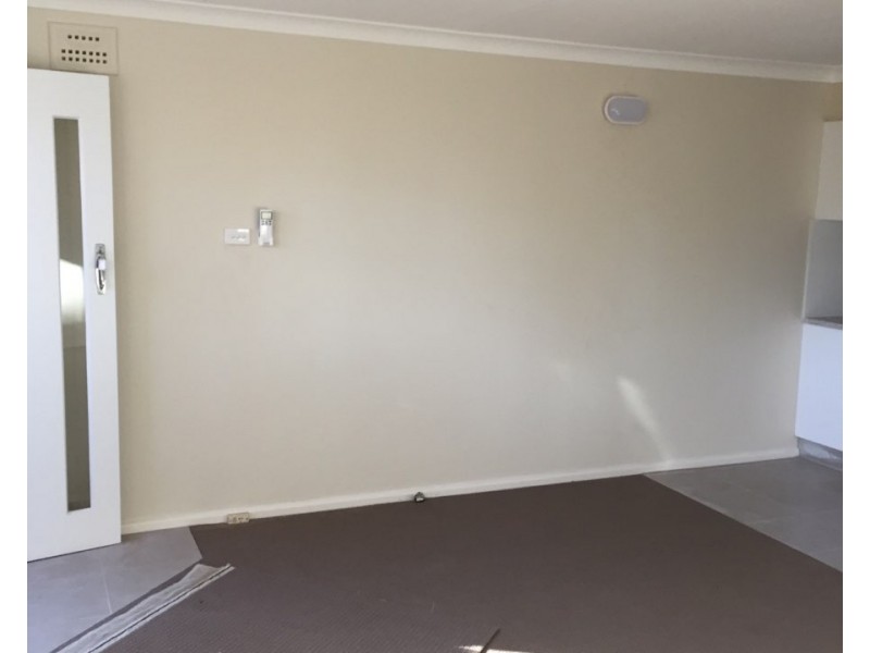 4/11 Elouera Place, Parkes NSW 2870