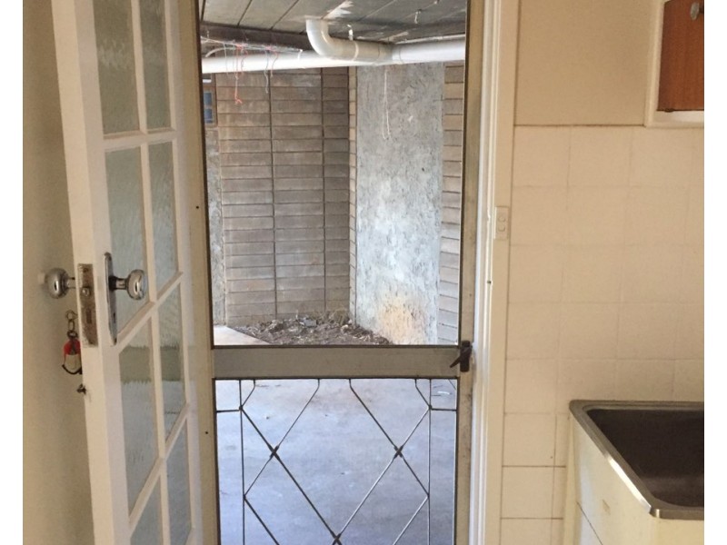 4/11 Elouera Place, Parkes NSW 2870