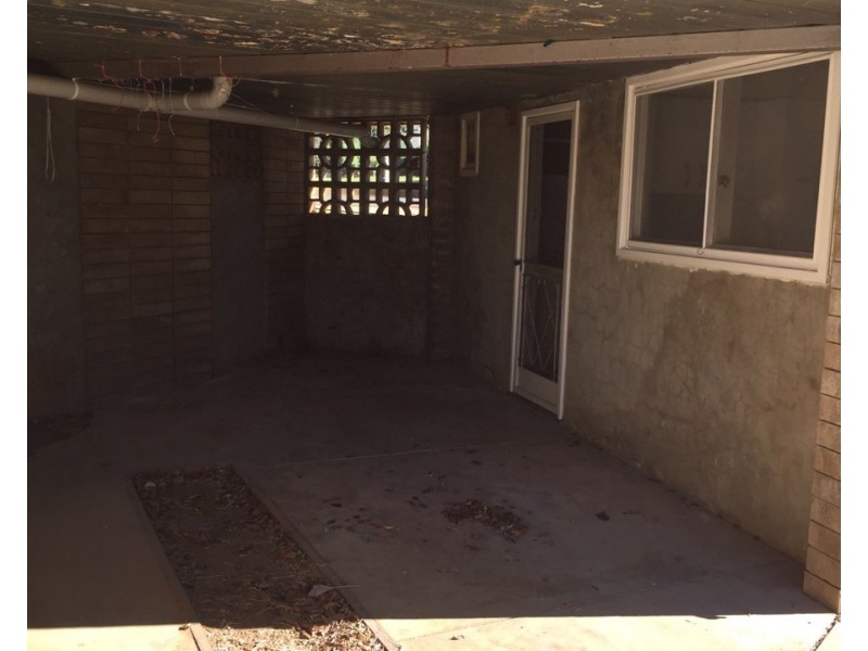 4/11 Elouera Place, Parkes NSW 2870