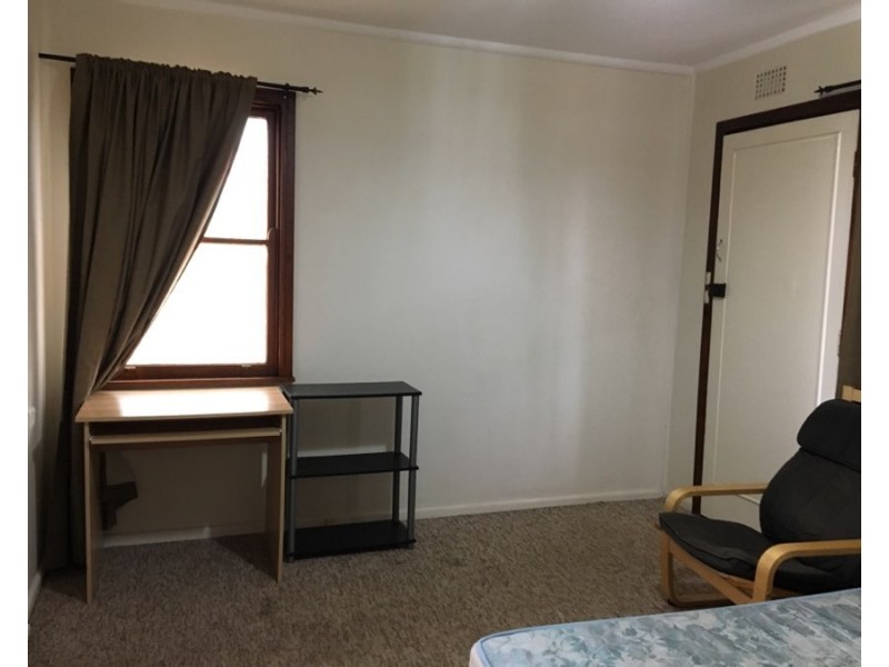 6/13 Orange St, Parkes NSW 2870