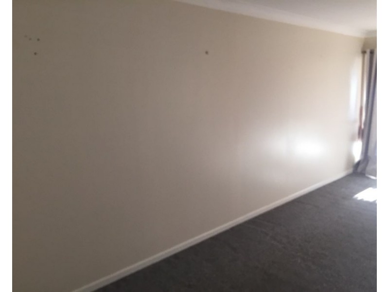 1 39 Close Street, Parkes NSW 2870