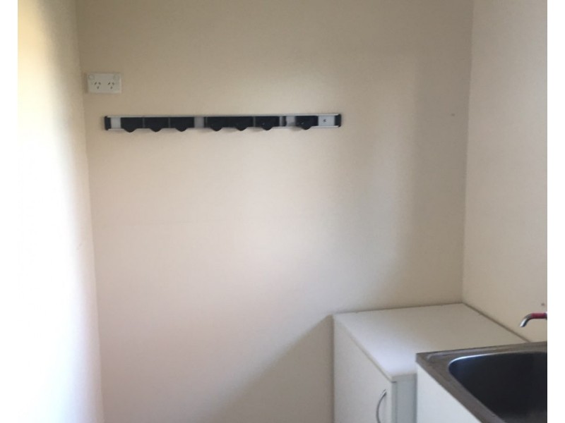 1 39 Close Street, Parkes NSW 2870