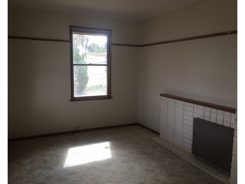 13  Wentworth Street, Parkes NSW 2870