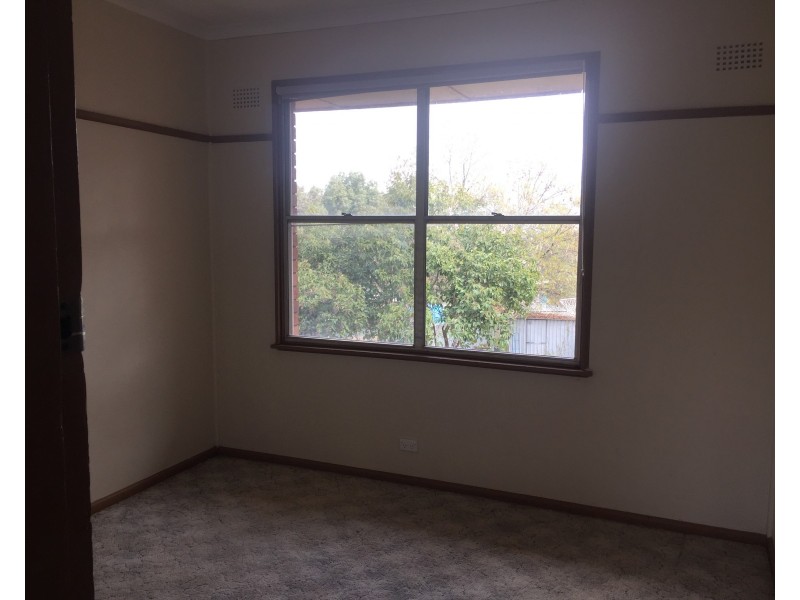 13  Wentworth Street, Parkes NSW 2870