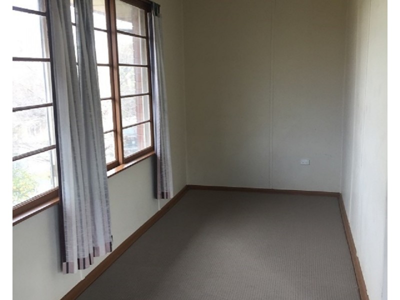 13  Wentworth Street, Parkes NSW 2870