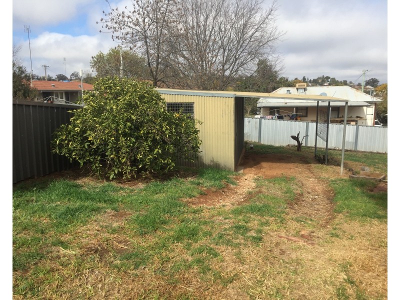 13  Wentworth Street, Parkes NSW 2870