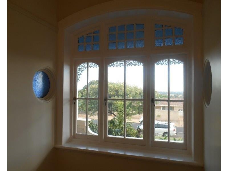 6 Gap Street, Parkes NSW 2870