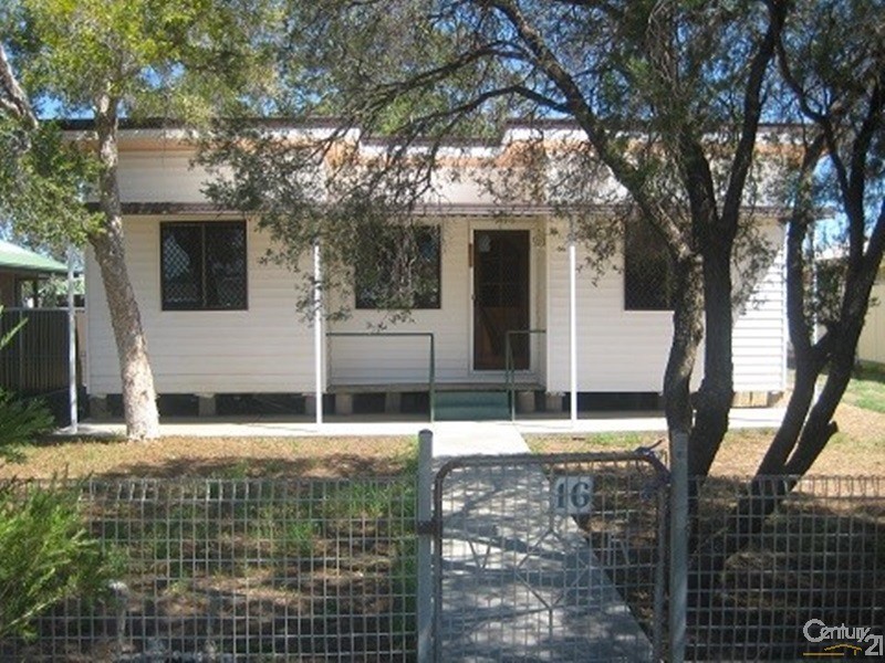16 Auburn Street, Coonamble NSW 2829