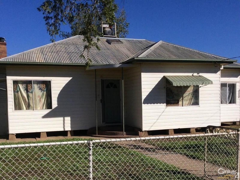 10 Eurimie Street, Coonamble NSW 2829