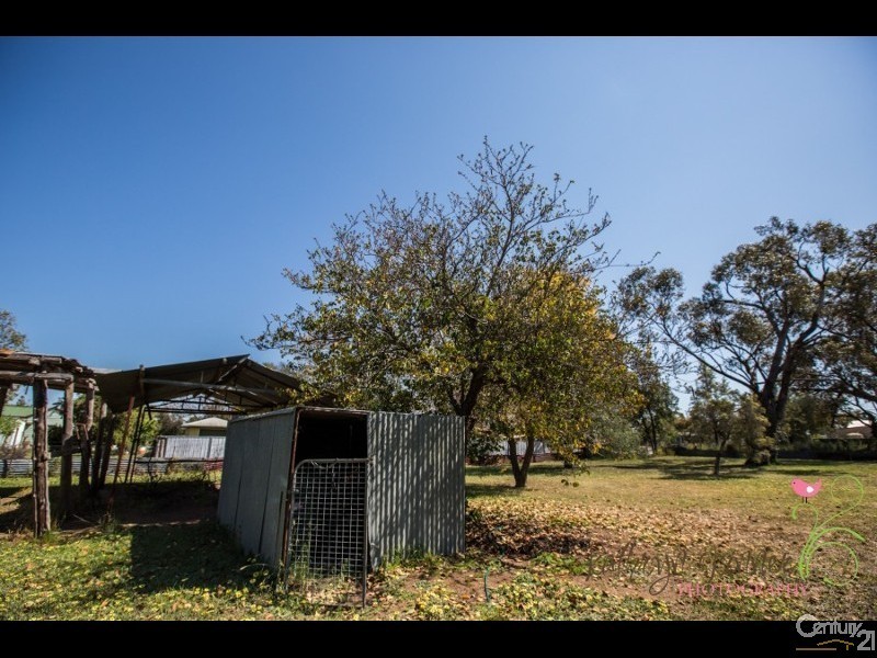 18-24 Yoolundry Street, Gulargambone NSW 2828