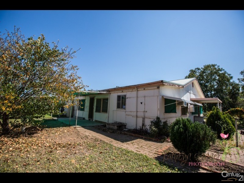 18-24 Yoolundry Street, Gulargambone NSW 2828