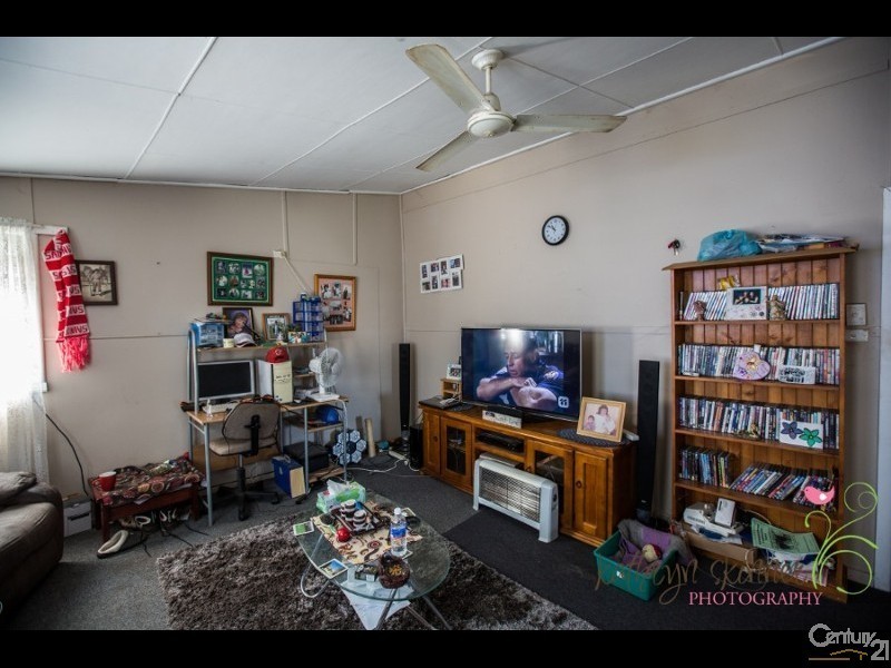 18-24 Yoolundry Street, Gulargambone NSW 2828