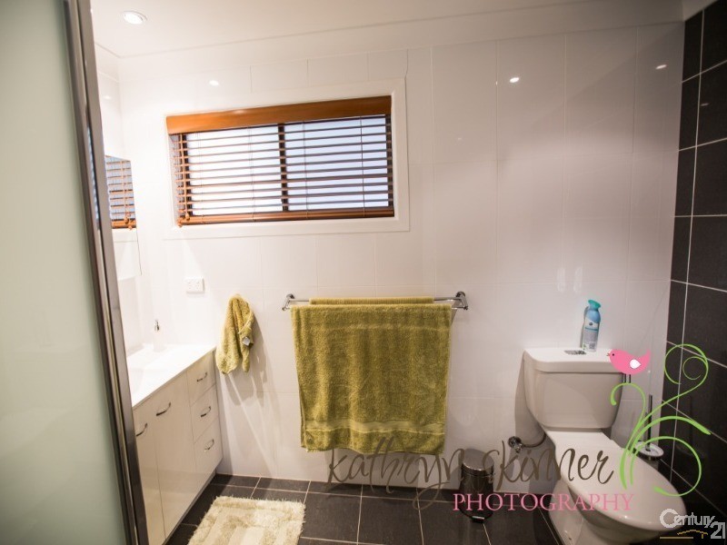 9 Iris  Street, Gilgandra NSW 2827