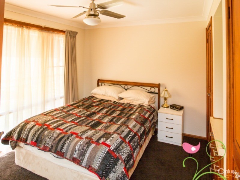 9 Iris  Street, Gilgandra NSW 2827