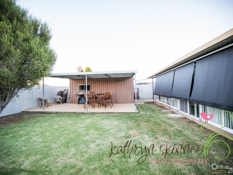 9 Iris  Street, Gilgandra NSW 2827