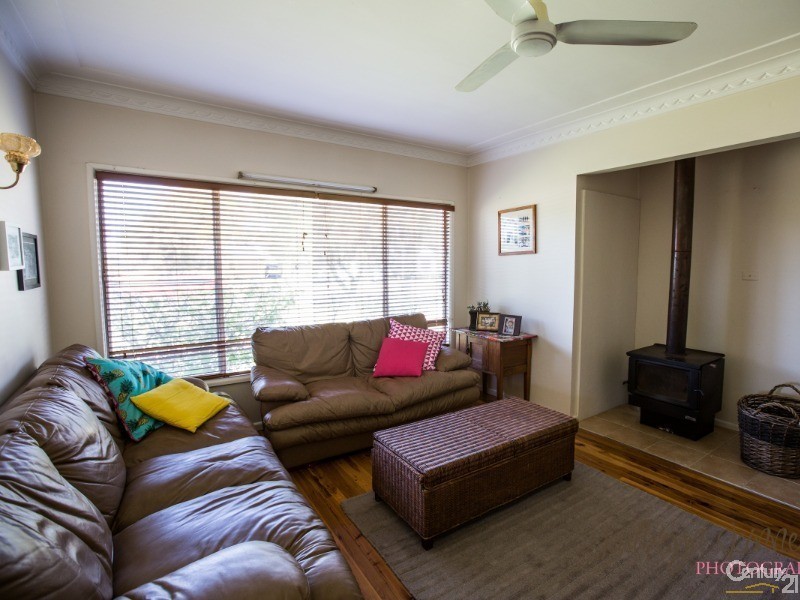 4 Bobs Street, Gilgandra NSW 2827