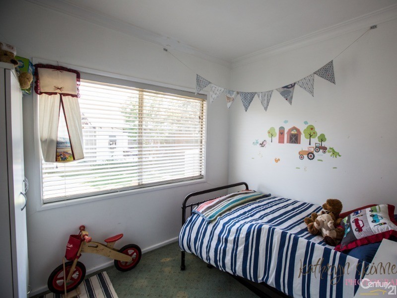 4 Bobs Street, Gilgandra NSW 2827