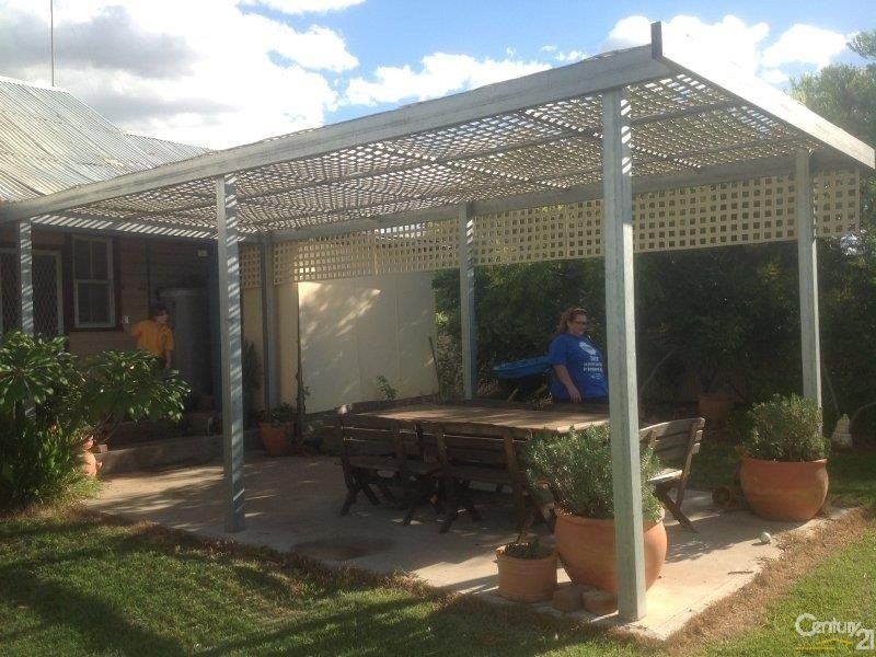 8 Aberford Street, Coonamble NSW 2829