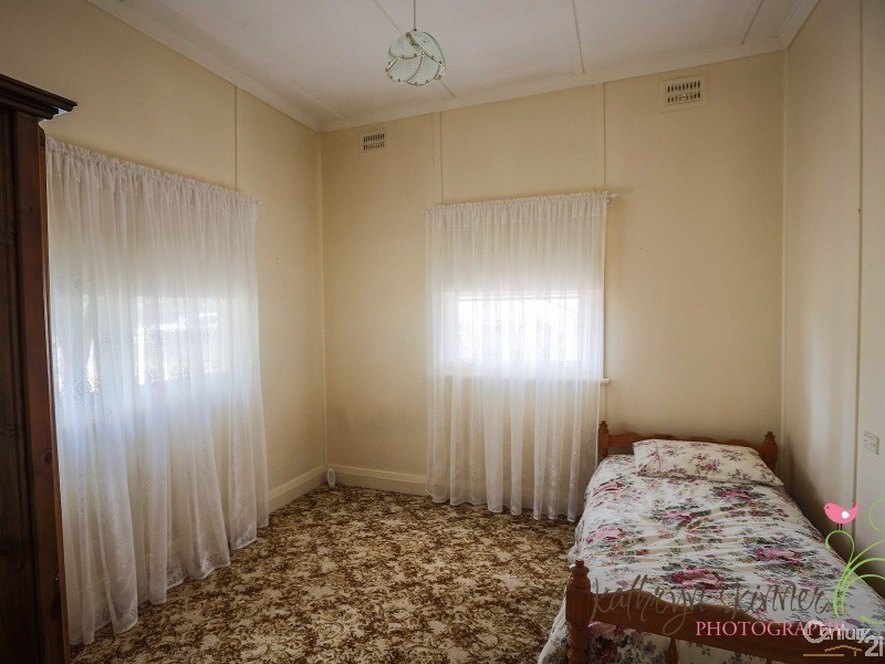 15 Warrie Street, Gilgandra NSW 2827