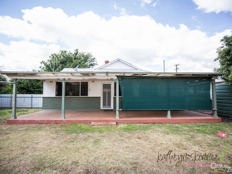 15 Warrie Street, Gilgandra NSW 2827