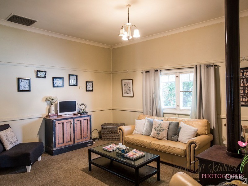 120 Warren Road, Gilgandra NSW 2827