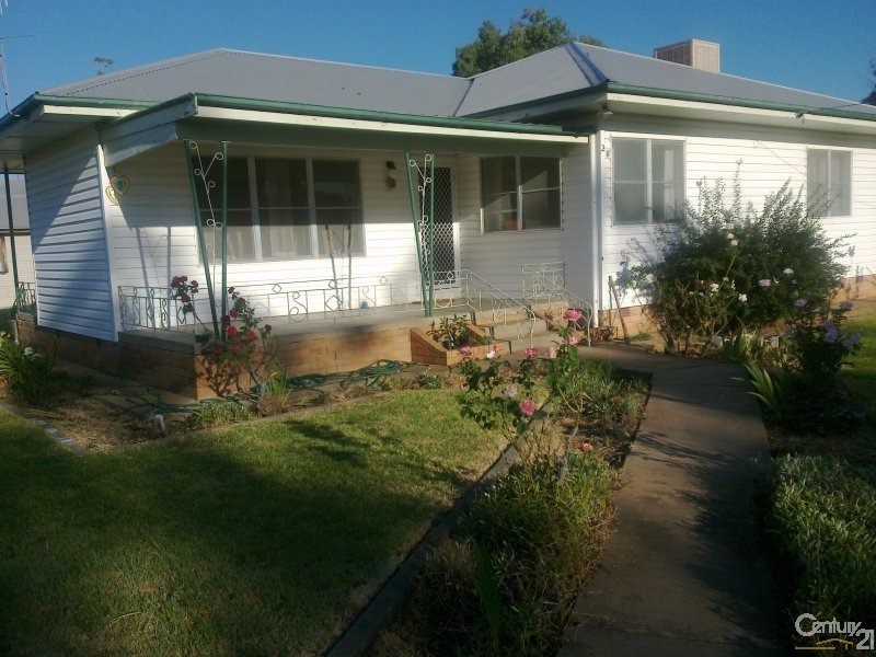 32 Coonamble Street, Gulargambone NSW 2828