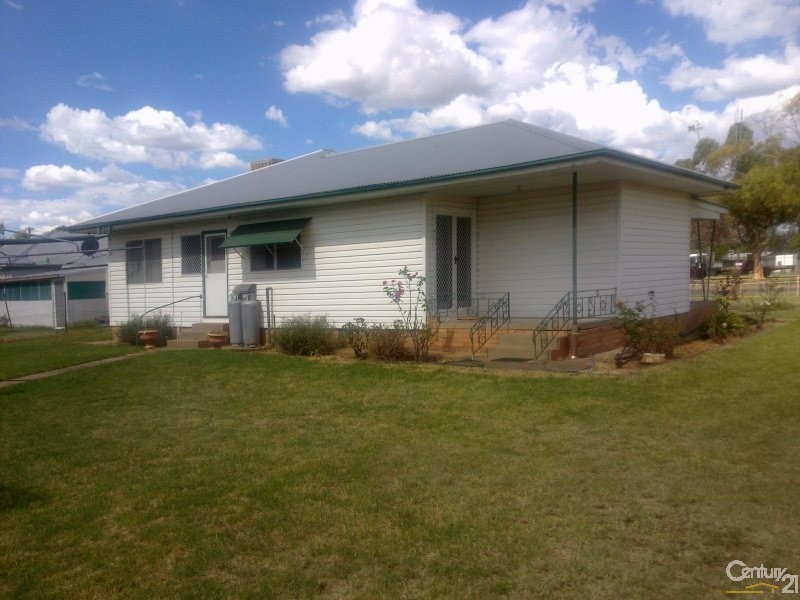 32 Coonamble Street, Gulargambone NSW 2828