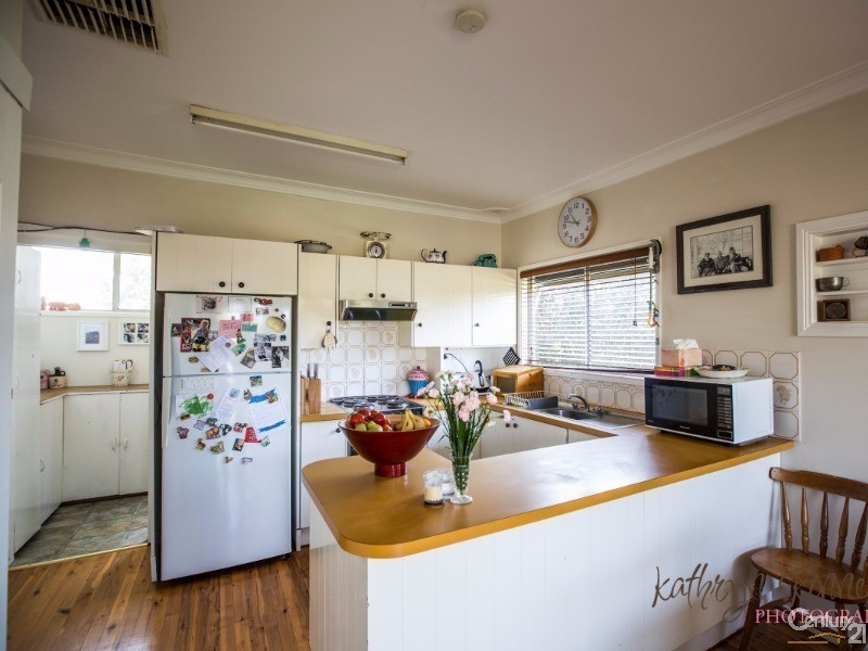 4 Bobs Street, Gilgandra NSW 2827