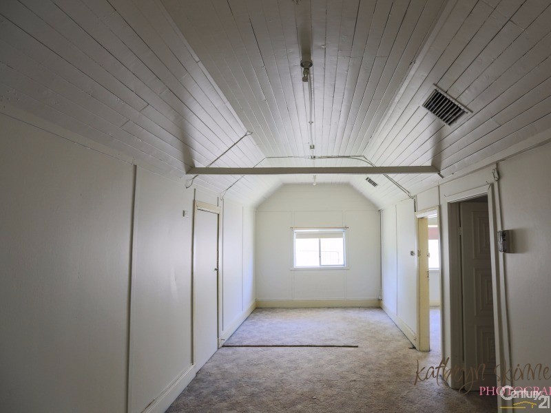 52 Lower Castlereagh Street, Gilgandra NSW 2827