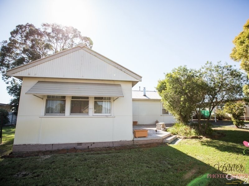 26 Strickland Street, Gilgandra NSW 2827