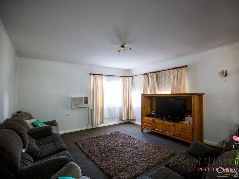 26 Strickland Street, Gilgandra NSW 2827