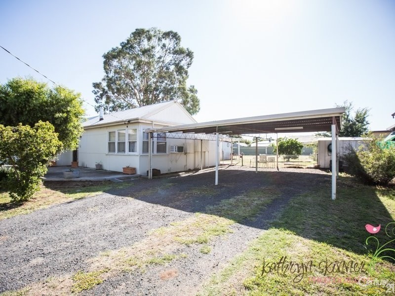 26 Strickland Street, Gilgandra NSW 2827