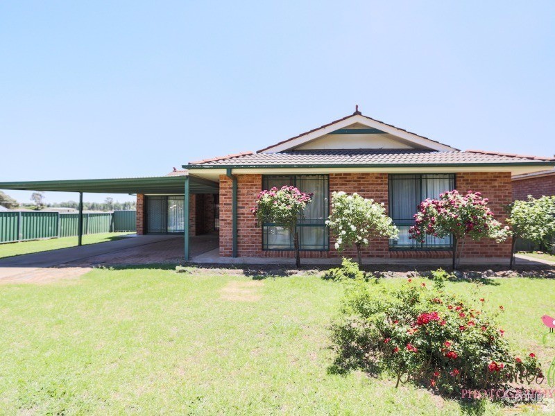 8 Bencubbin Street, Gilgandra NSW 2827