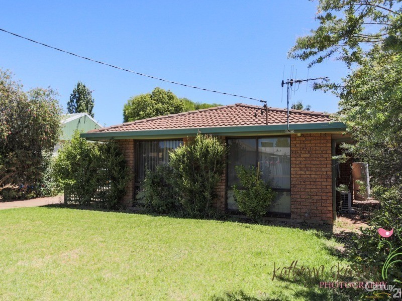 3 Strickland Street, Gilgandra NSW 2827