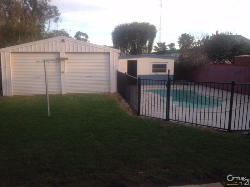 24 Warrena Street, Coonamble NSW 2829