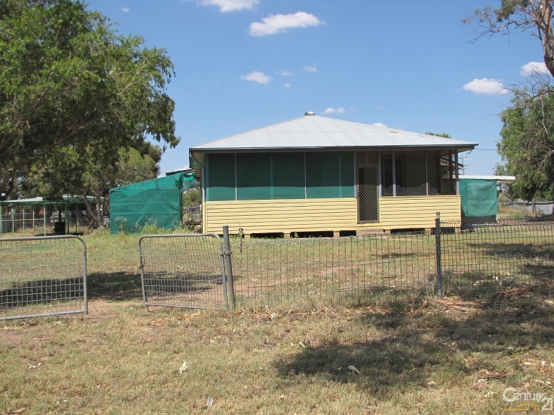 10 Muramail Street, Gulargambone NSW 2828