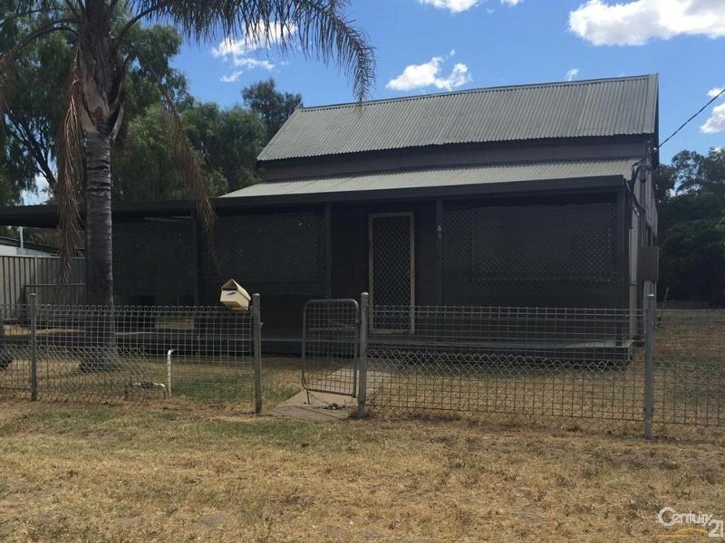 44 Dubbo Street, Coonamble NSW 2829