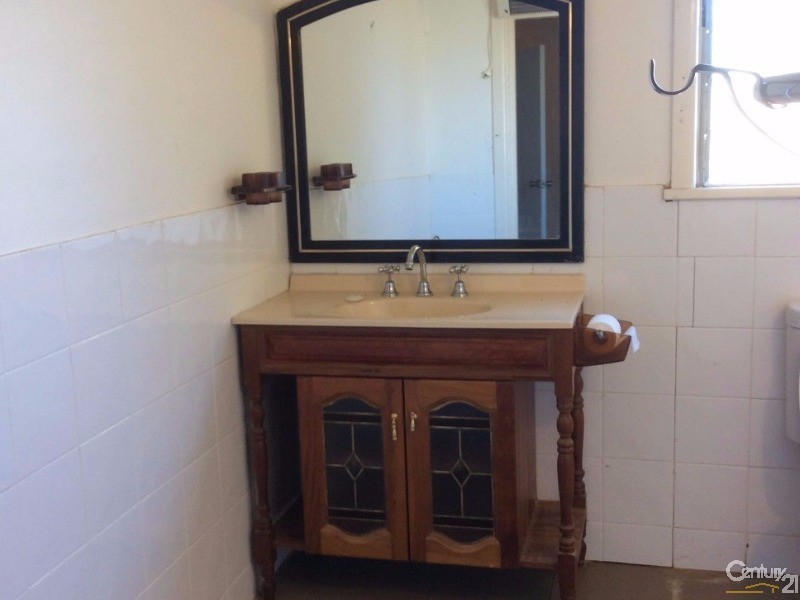 37 Wilga Street, Coonamble NSW 2829